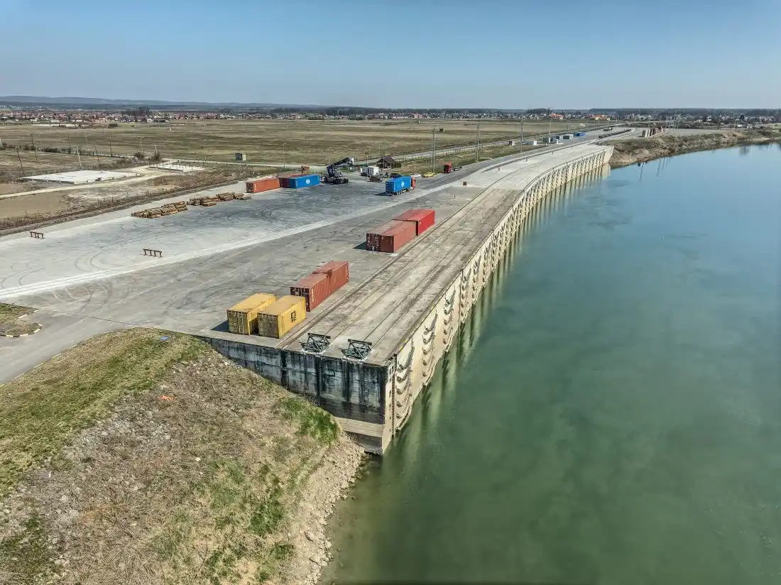 Izgradnja i unapređenje infrastrukture u luci Slavonski Brod